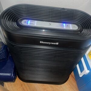 Honeywell Black Air Purifier with LED Lights